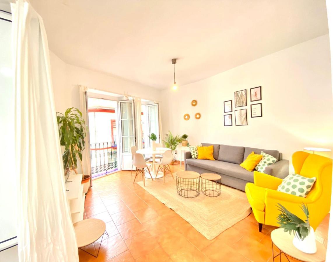 סביליה Comfortable Studio Old Town, Parking Optional מראה חיצוני תמונה