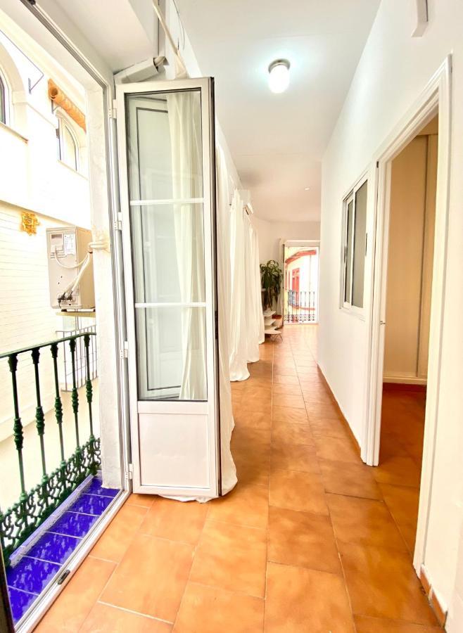 סביליה Comfortable Studio Old Town, Parking Optional מראה חיצוני תמונה