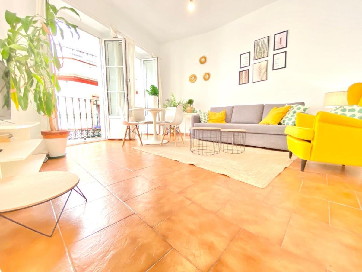 סביליה Comfortable Studio Old Town, Parking Optional מראה חיצוני תמונה
