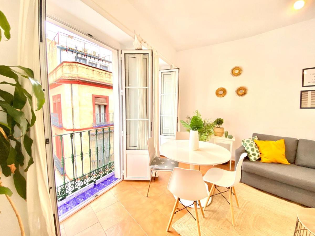 סביליה Comfortable Studio Old Town, Parking Optional מראה חיצוני תמונה