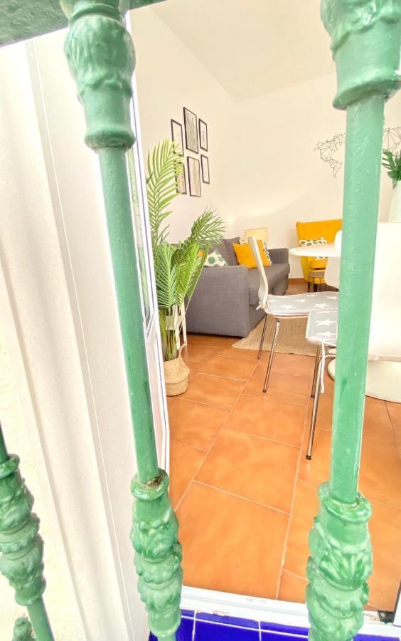 סביליה Comfortable Studio Old Town, Parking Optional מראה חיצוני תמונה