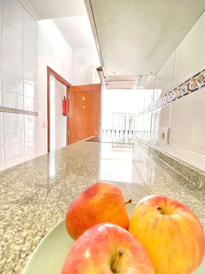 סביליה Comfortable Studio Old Town, Parking Optional מראה חיצוני תמונה