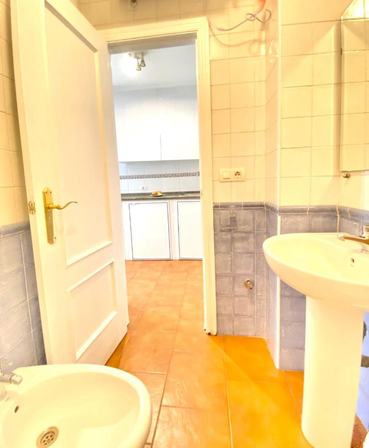 סביליה Comfortable Studio Old Town, Parking Optional מראה חיצוני תמונה